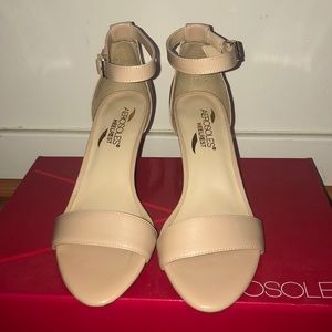 Aerosoles Nude Ankle Strap Sandals NIB 7M